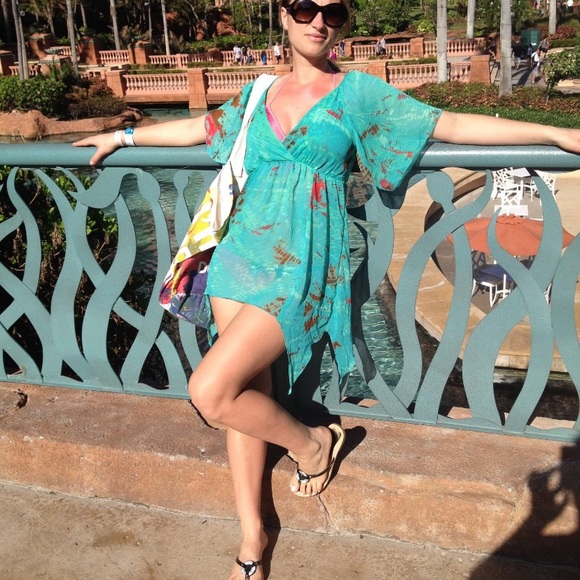 Cover up - Picture 1 of 3